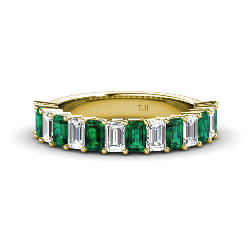 Alaya 4.20 ctw (5x3 mm) Emerald Cut Emerald and Lab Grown Diamond 14 Stone Wedding Band 