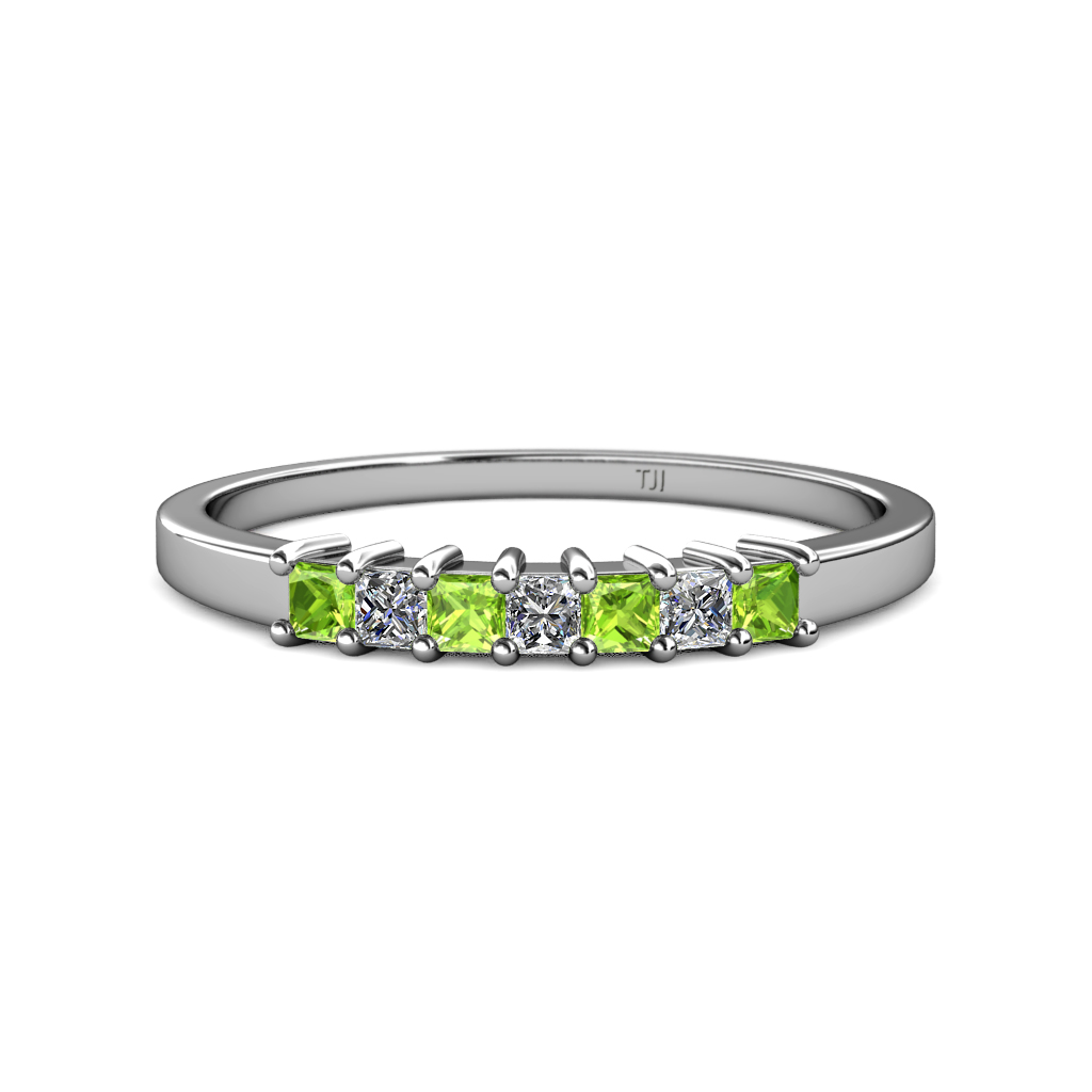 Evia 0.70 ctw Peridot and Natural Diamond Wedding Band 