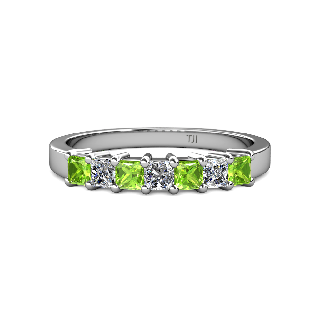 Evia 1.08 ctw Peridot and Natural Diamond Wedding Band 
